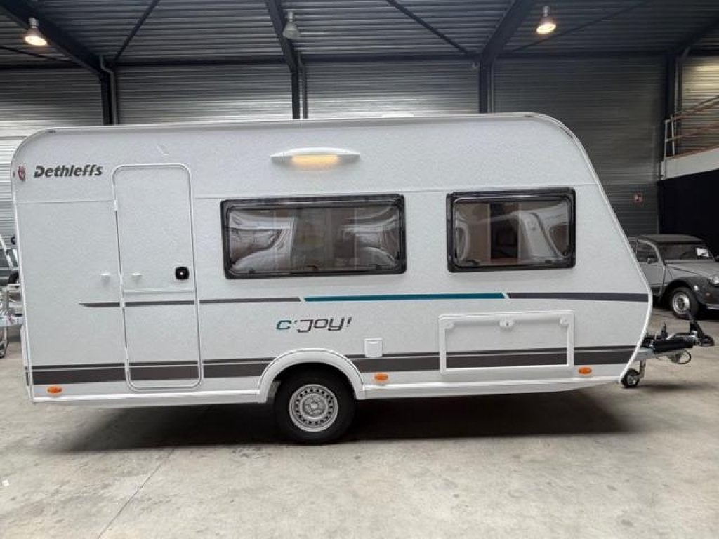 Dethleffs C'Joy 420 QSH Easy air tent/zonnepaneel, Bedrijf, Dethleffs, 5 tot 6 meter, Dwarsbed