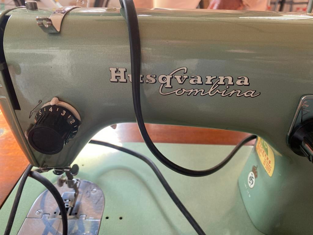 Husqvarna Combina Naaimachine - Vintage Model, Ophalen of Verzenden