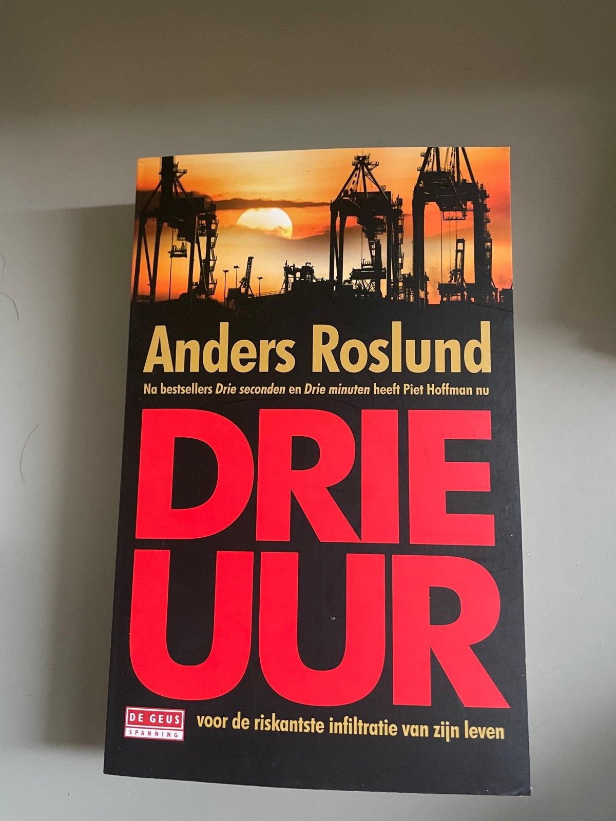 Anders Roslund - Drie Uur (Spannende Thriller), Boeken, Ophalen of Verzenden, Gelezen, Scandinavië
