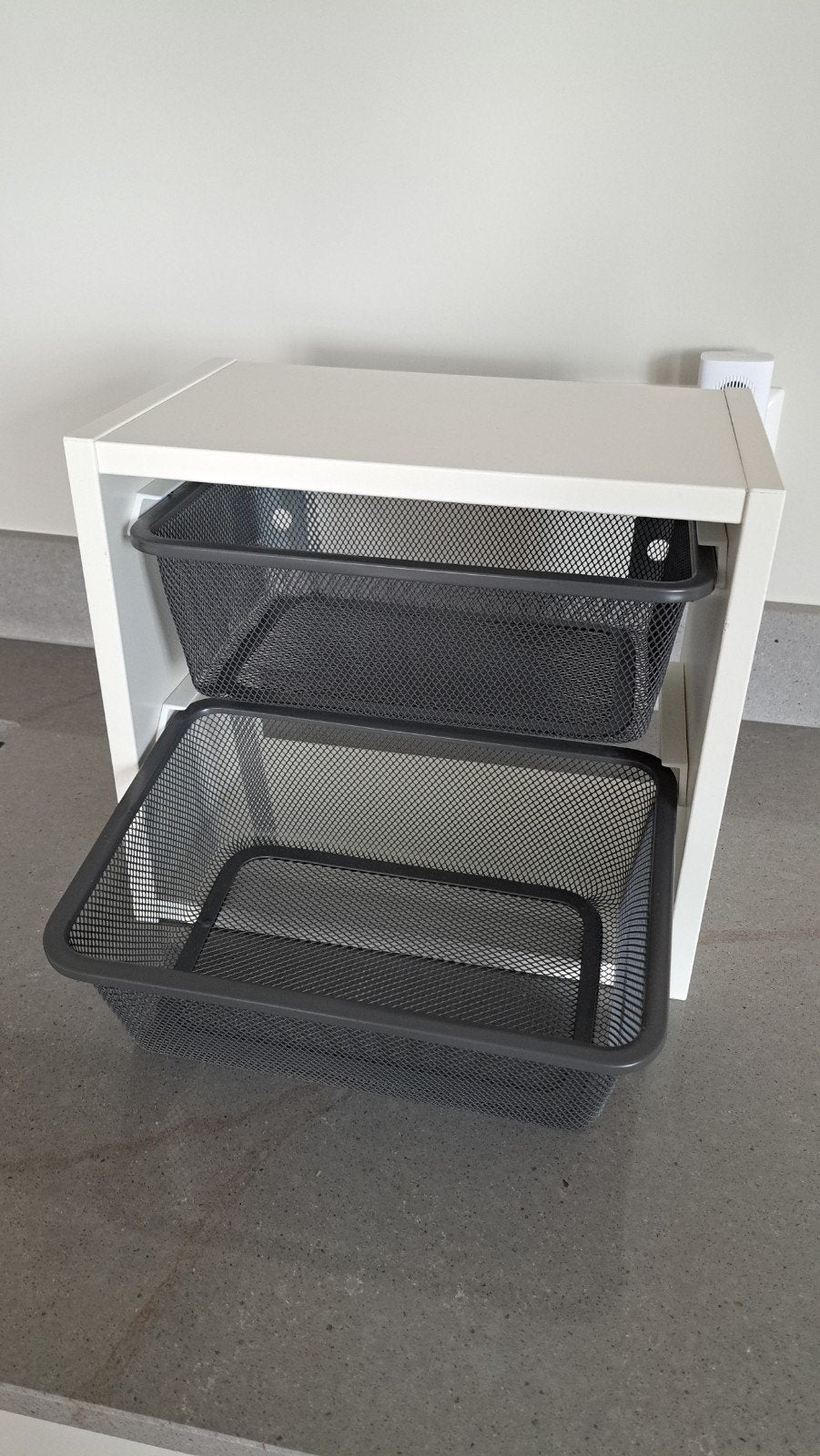 Trofast wandopberger Ikea 2 stuks met mandjes, Ophalen, Minder dan 50 cm, Zo goed als nieuw, Minder dan 100 cm