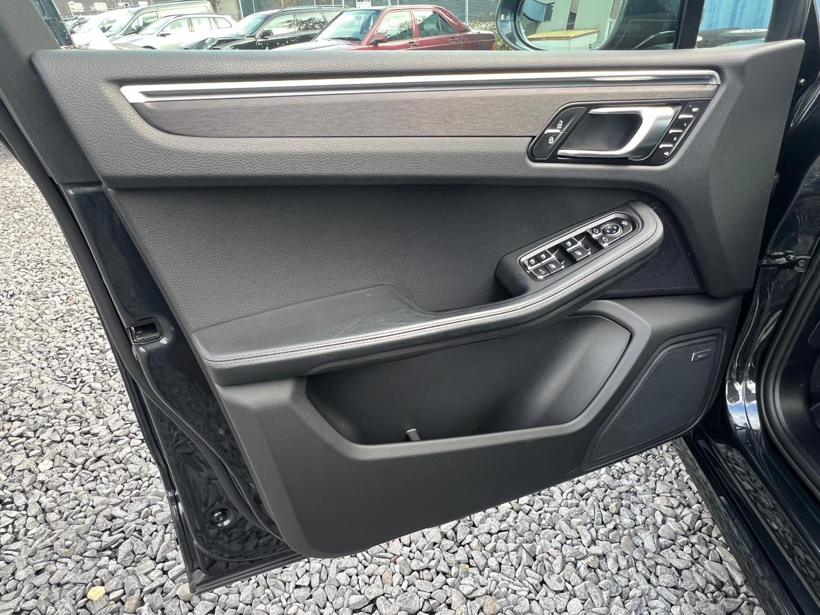 Foto 14 van Porsche Macan 2.9 GTS Orgineel Nederlandse auto met volledig