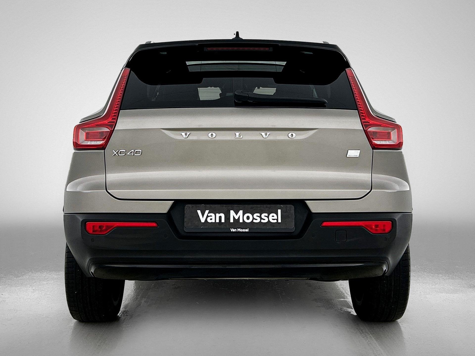 Volvo XC40 1.5 T5 Recharge R-Design | PANORAMADAK | CAMERA |, Auto's, 12 maanden, Stof, Euro 6, 1712 kg