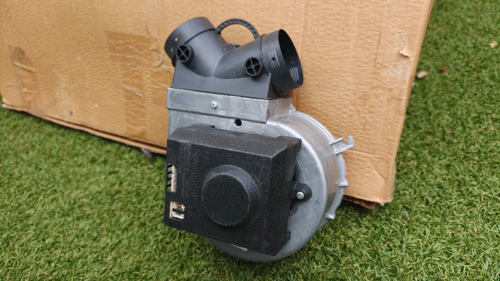 Truma Trumavent TEB2 ventilator + slangen (compleet), Ophalen, Gebruikt