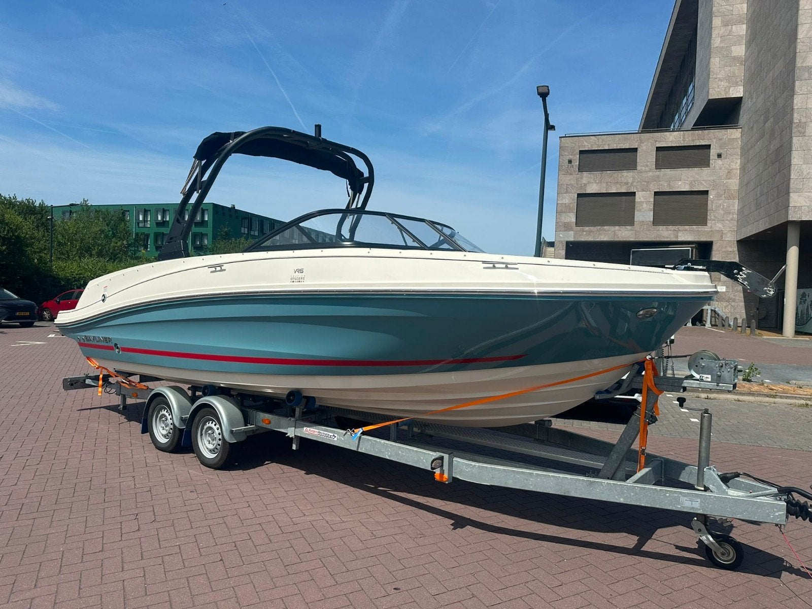 Bayliner VR6 - DEMO - slechts enkele uren, Watersport en Boten, Ophalen, Binnenboordmotor, Zo goed als nieuw, Bayliner