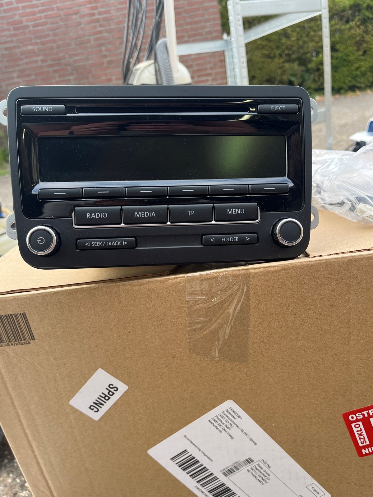 Volkswagen RCD 330G Plus autoradio, Ophalen of Verzenden, Zo goed als nieuw