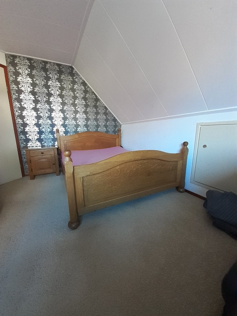 Gratis: tweepersoons bed; frame 160x200cm met 2 kastjes, Huis en Inrichting, Ophalen, Gebruikt, Overige kleuren, Tweepersoons