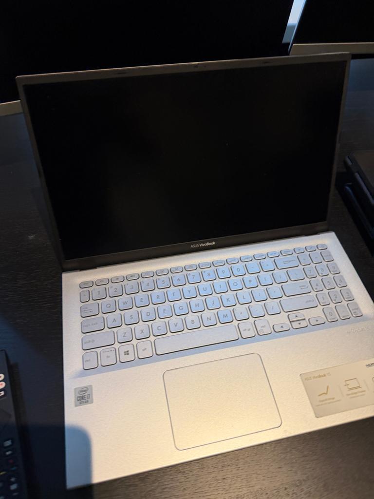 ASUS Vivobook 15 - Intel Core i7 - Zo goed als nieuw, Computers en Software, Windows Laptops, Zo goed als nieuw, 15 inch, SSD