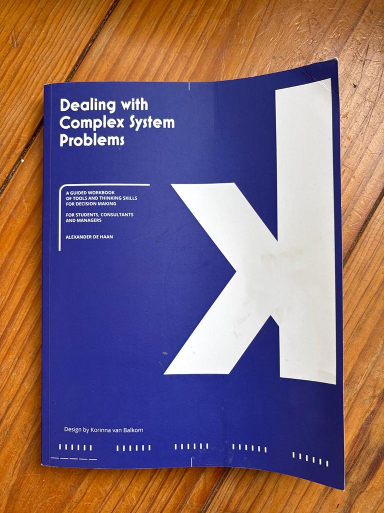 Dealing with Complex System Problems - Alexander de Haan, Boeken, Studieboeken en Cursussen, Zo goed als nieuw, WO, Gamma, Ophalen of Verzenden