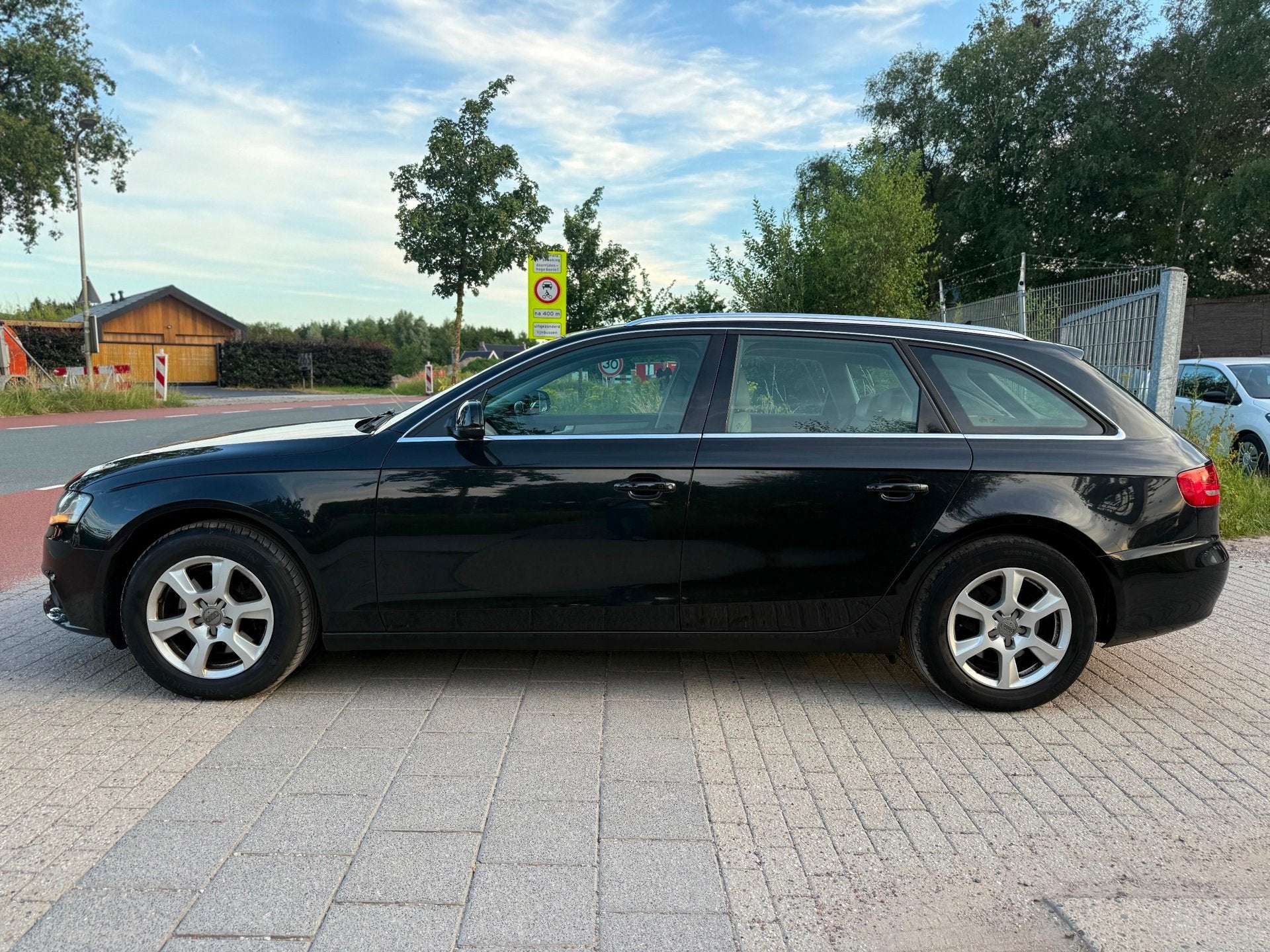 Audi A4 Avant 1.8 TFSI Pro Line Business Airco Cruise Psenso, Auto's, Voorwielaandrijving, Euro 5, Gebruikt, 4 cilinders