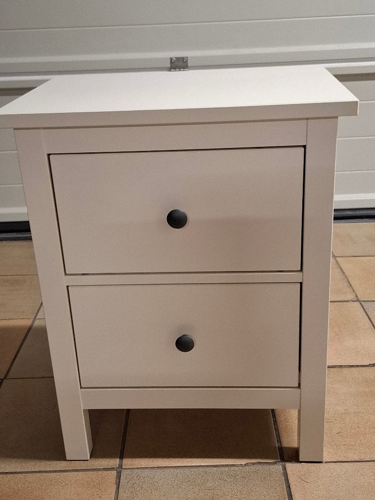 Ikea kastje, Ophalen, Zo goed als nieuw