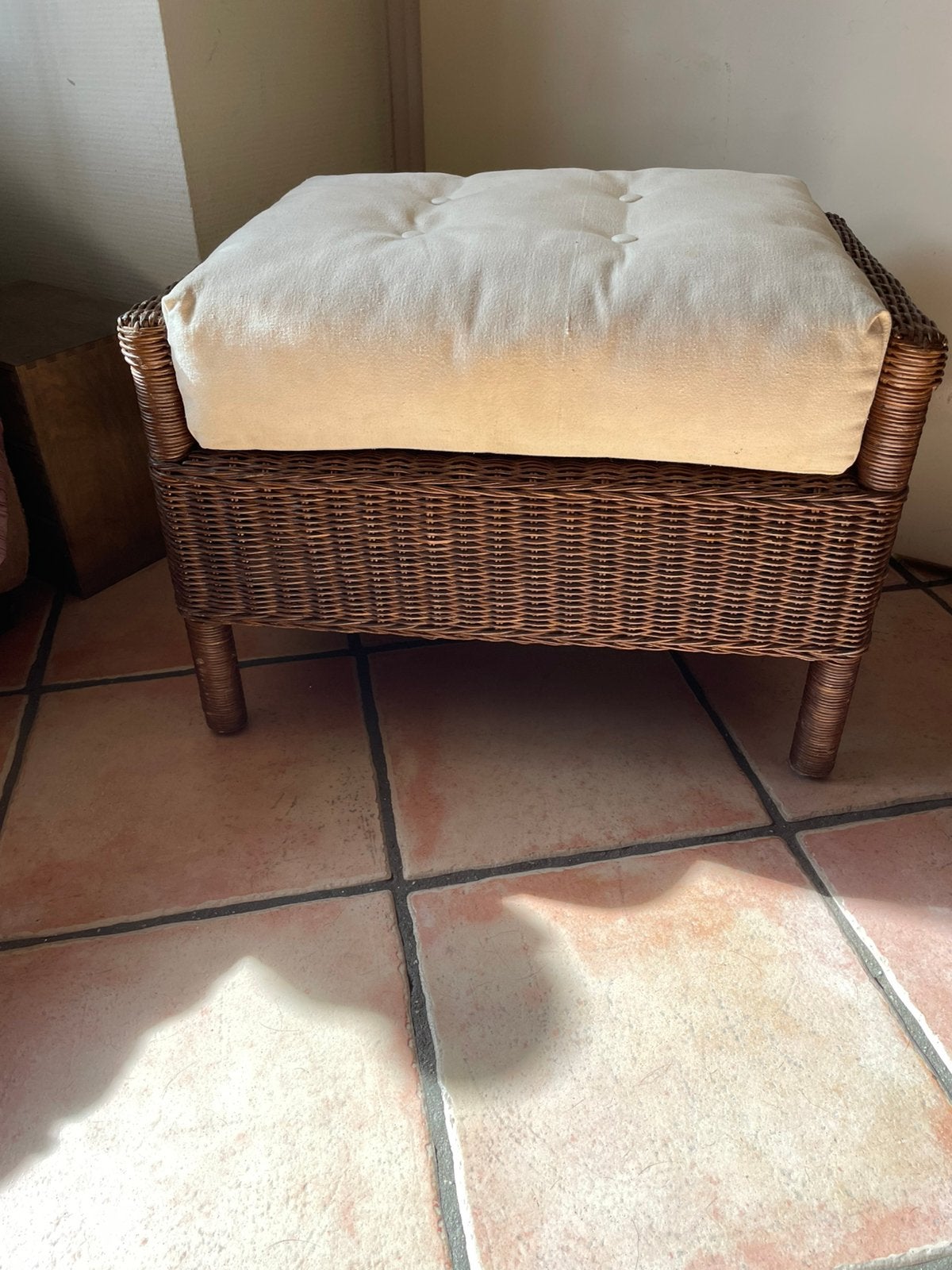 rotan voetenbankje, Huis en Inrichting, Ophalen of Verzenden, Zo goed als nieuw, Rechthoekig, Minder dan 50 cm