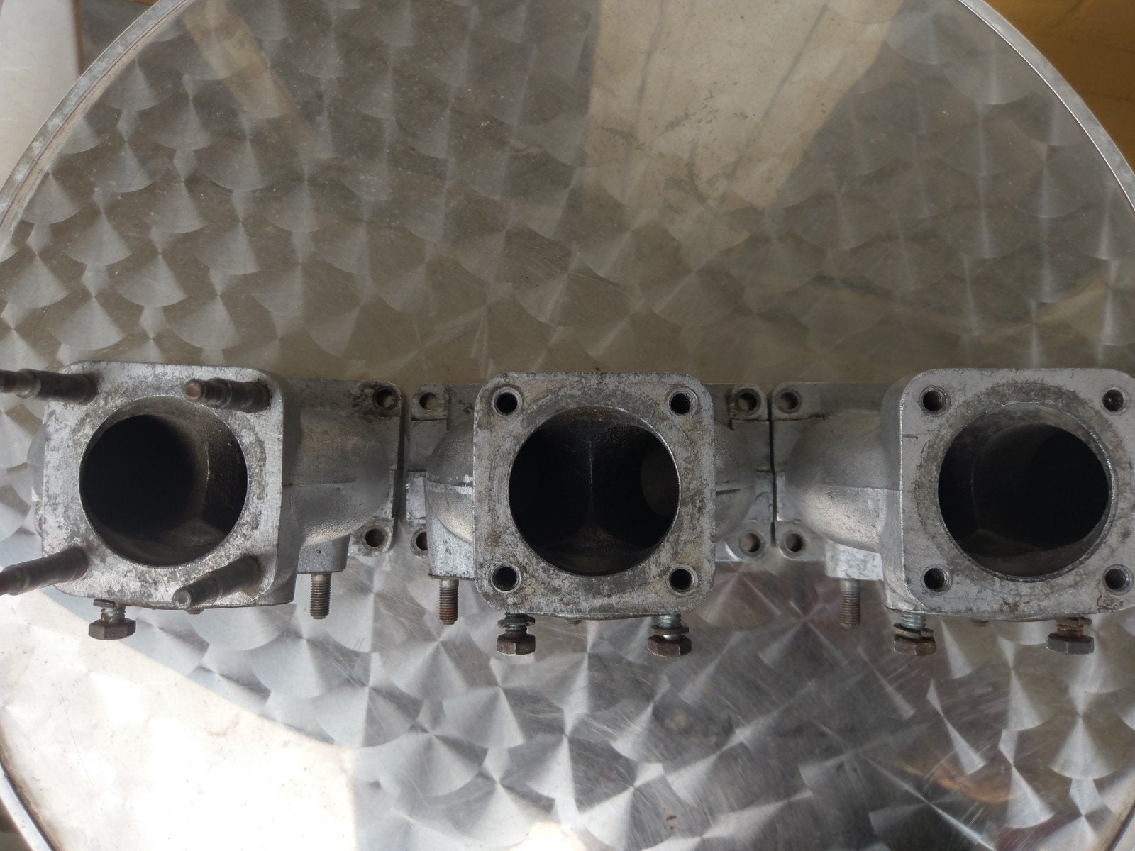Set van 3 carburateur inlaatspruitstukken JAGUAR., Ophalen of Verzenden, Gebruikt, Universele onderdelen