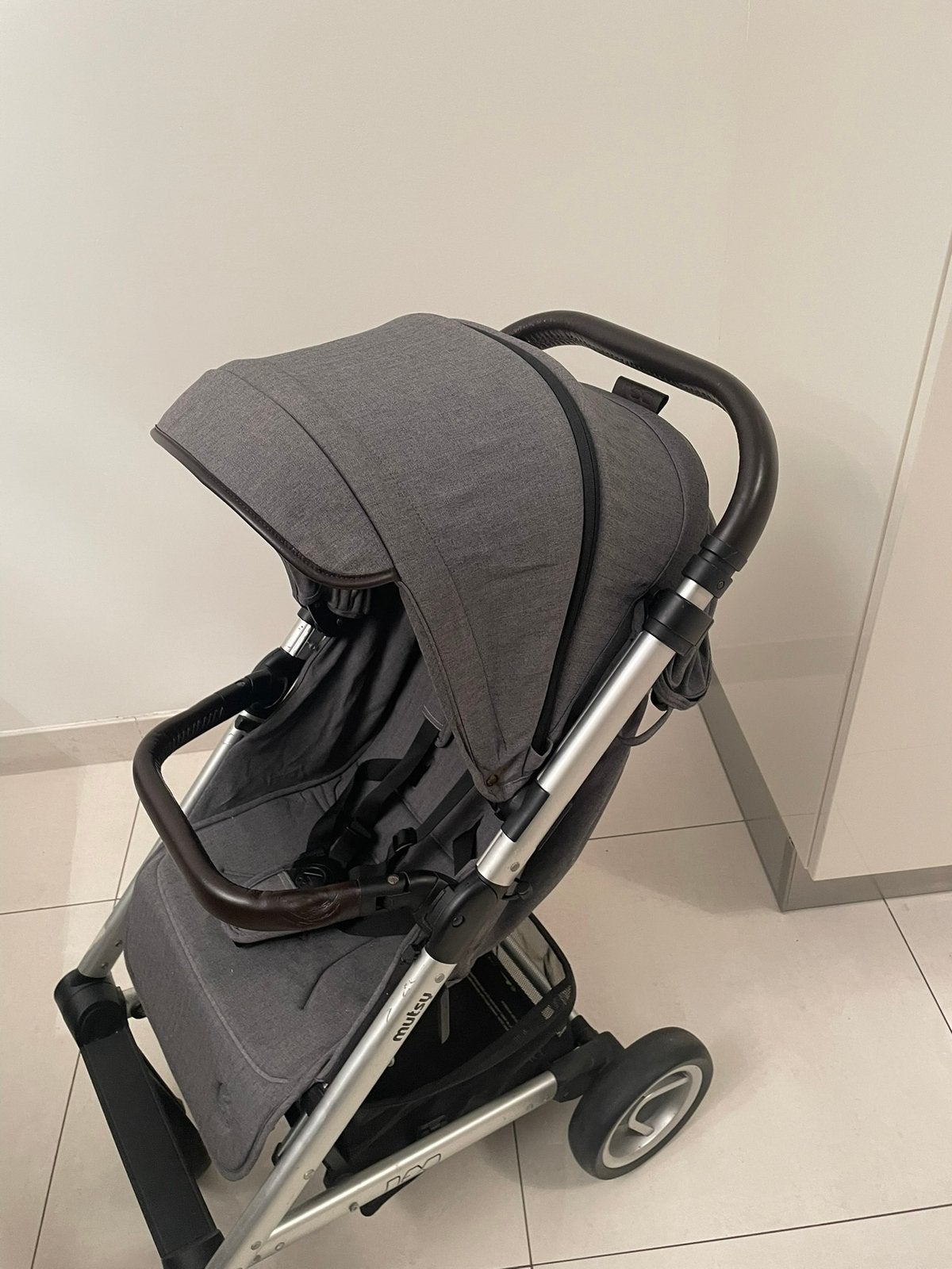Mutsy Nexo Kinderwagen / Buggy – Zeer nette staat, Ophalen of Verzenden, Zo goed als nieuw, Zonnekap