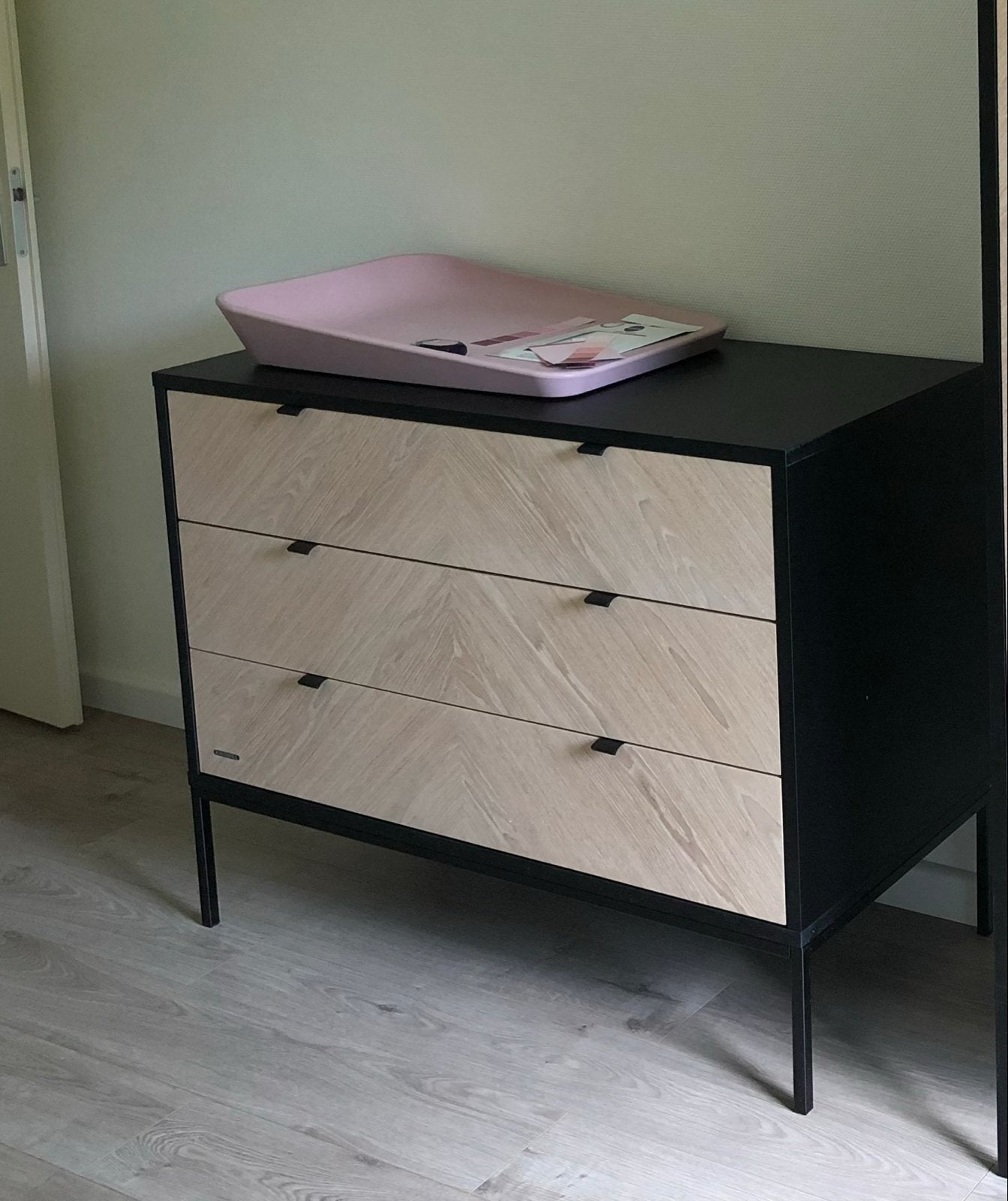 Kidsmill Vince Commode Zwart Eiken, Ophalen, 50 tot 70 cm, 100 cm of meer, Zo goed als nieuw