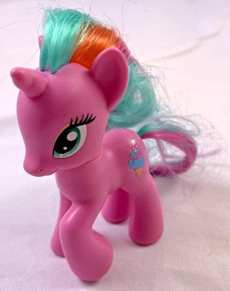 Hasbro My Little Pony G4 Sweetie Swirl Blind Bag MLP 2011