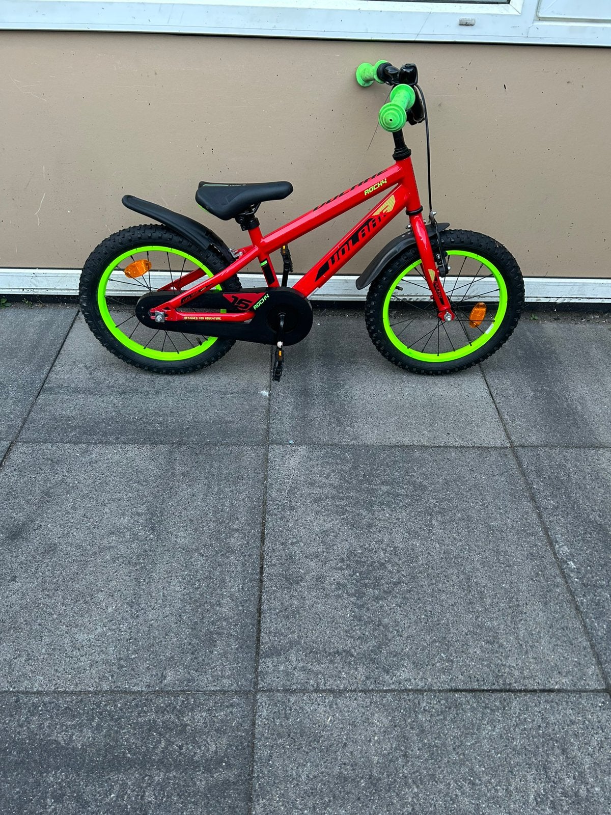 (ALS NIEUW) Een zeer nette en stevige fiets VOLARE 16 inch, Fietsen en Brommers, Ophalen, Terugtraprem, Volare, 16 inch
