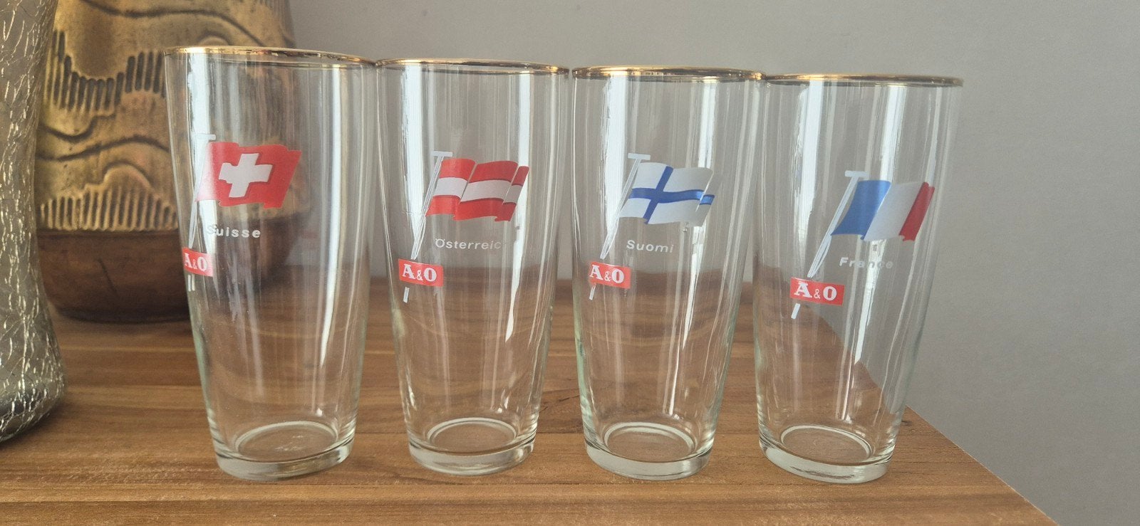 Vintage Ginder Ale bierglazen en vlaggen, Ophalen