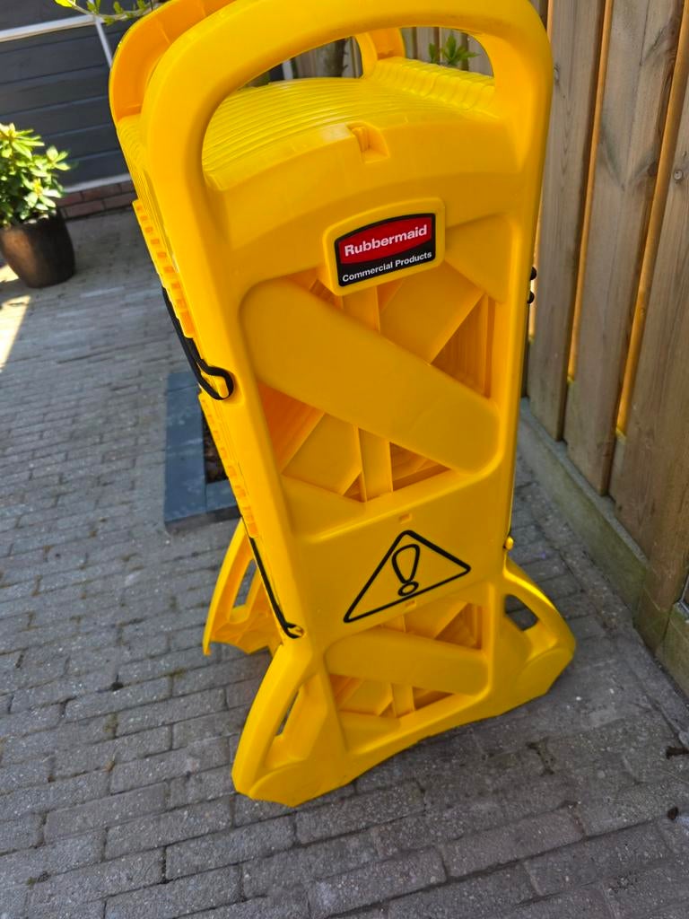 Ongebruikt!! Rubbermaid Mobiele Barricade  4 Meter, Ophalen
