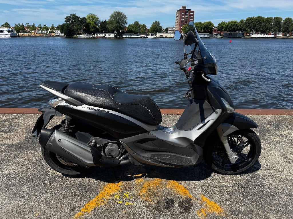 Piaggio Beverly Sport - Nieuwe accu, weinig kilometers, Gebruikt, Particulier, Minimaal motorrijbewijs A2, Automaat