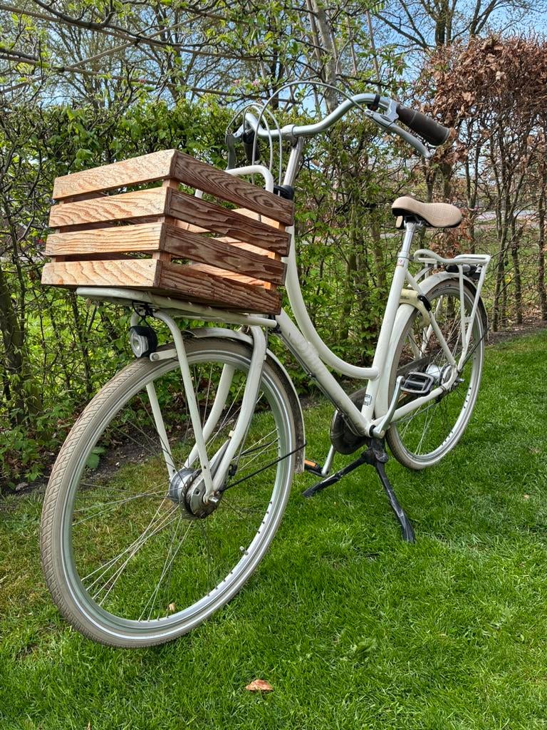 Batavus Diva 28 inch, Fietsen en Brommers, Fietsen | Dames | Damesfietsen, Ophalen, Versnellingen, Batavus, Trommelrem