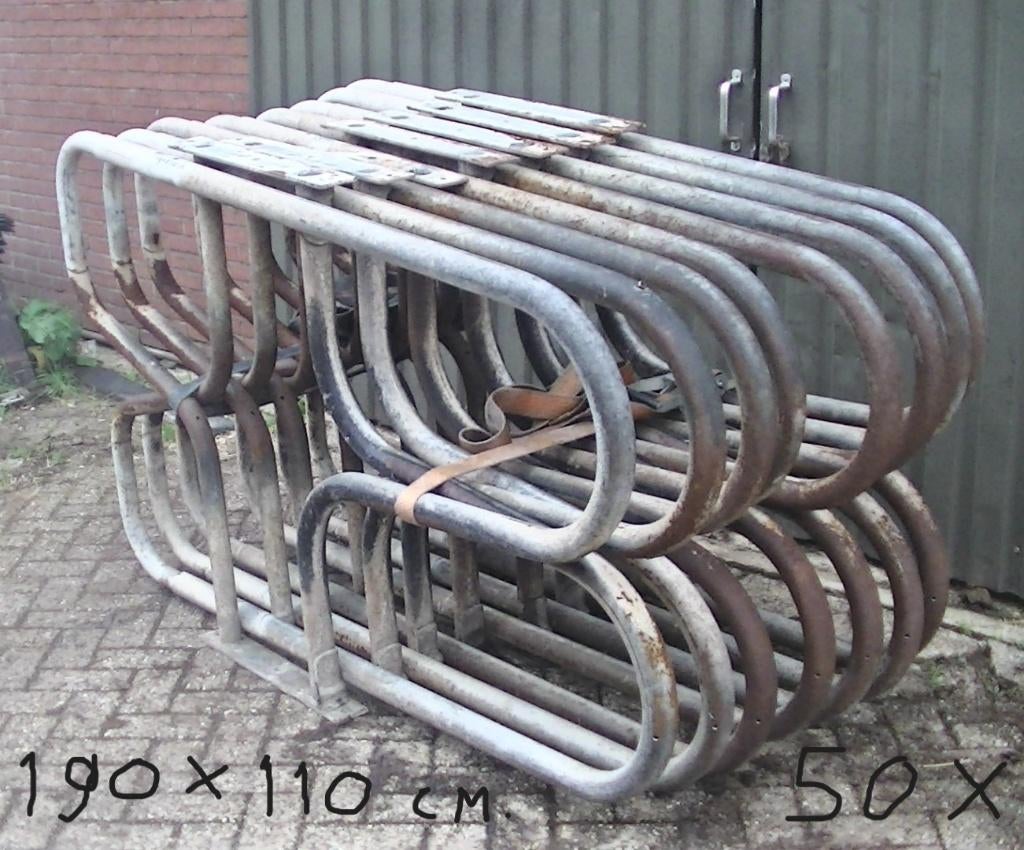 💥Zwevende ligboxen jongvee / melkvee en R-boxen voerhekken, Dieren en Toebehoren, Ophalen, Gebruikt