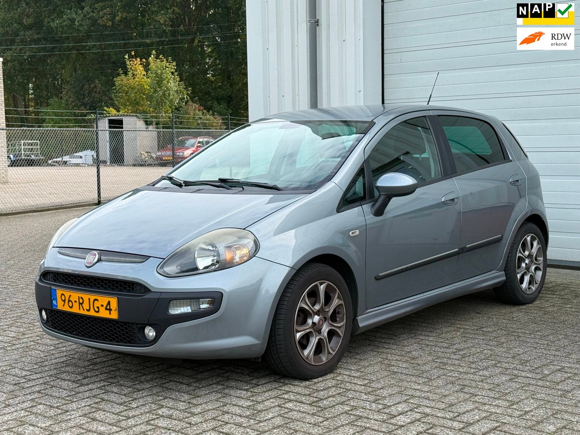 Fiat Punto Evo 1.4-16V Multiair Racing, Airco, Lm Velgen, NA, Voorwielaandrijving, Euro 5, Zwart, 4 cilinders