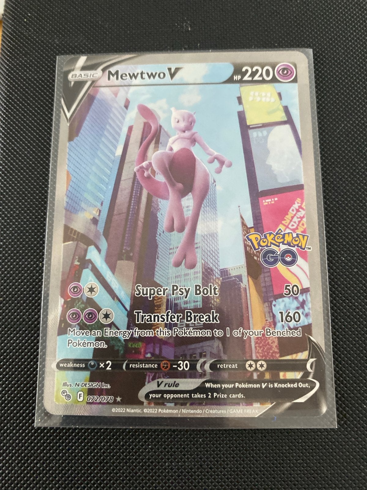 Mewtwo V (072/078) Pokémon GO - Zo goed als nieuw, Ophalen of Verzenden, Zo goed als nieuw, Losse kaart