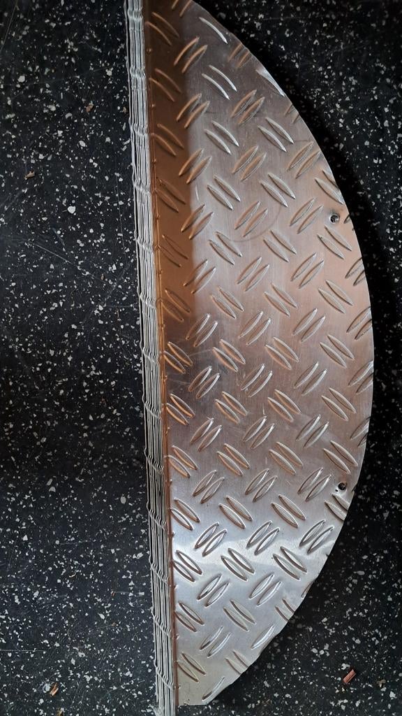 Aluminium Traptreden - Antislip - Half Rond, Doe-het-zelf en Verbouw, Metalen, Ophalen of Verzenden, Aluminium