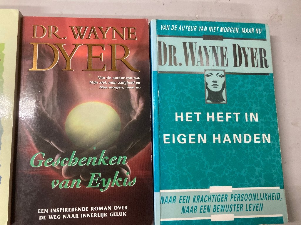 T.K. nog 2 boeken van Dr. Wayne Dyer Zie actuele lijst, Gelezen, Spiritualiteit algemeen, Overige typen, Dr. Wayne Dyer