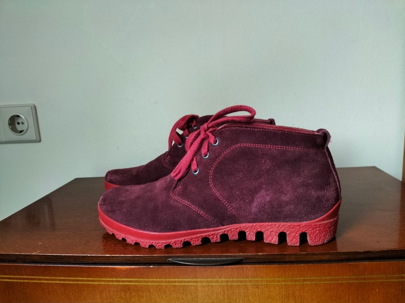 donkerrode schoenen van Think maat 37, Kleding | Dames, Ophalen, Schoenen met lage hakken, Think!, Zo goed als nieuw