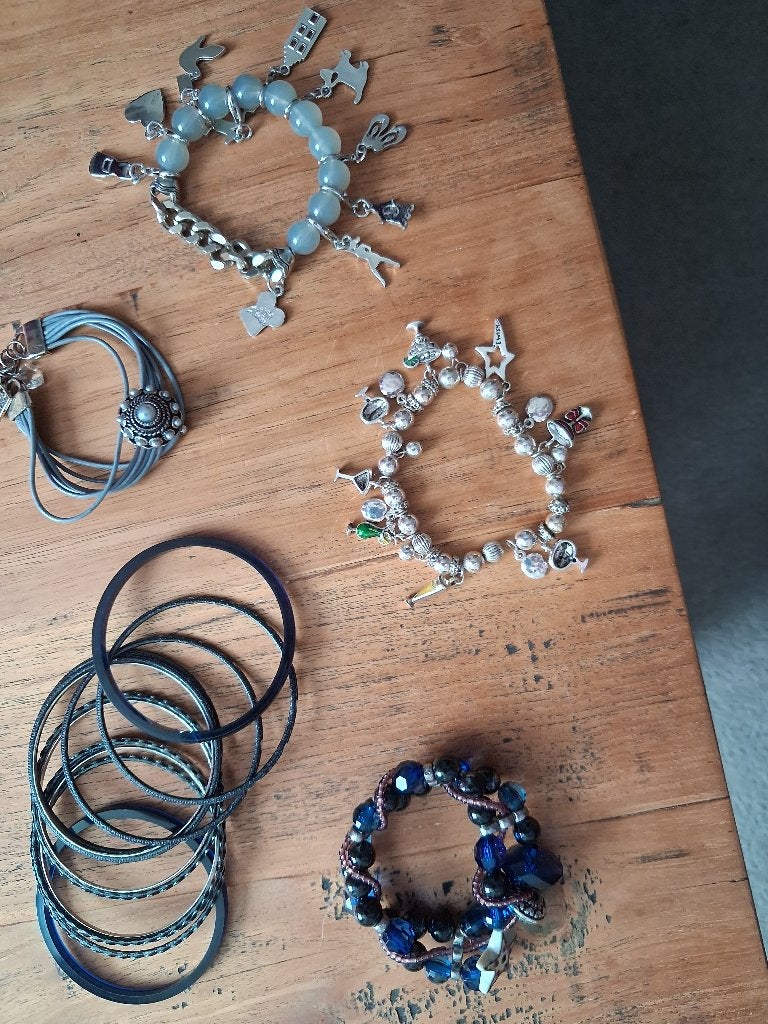 diverse armbanden             thuis ophalen !!!!!, Ophalen, Overige materialen, Overige kleuren, Nieuw