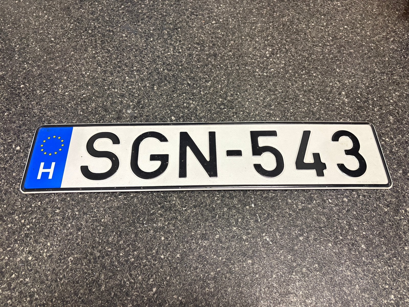 Kentekenplaat / nummerbord Hongarije, Ophalen of Verzenden, Zo goed als nieuw
