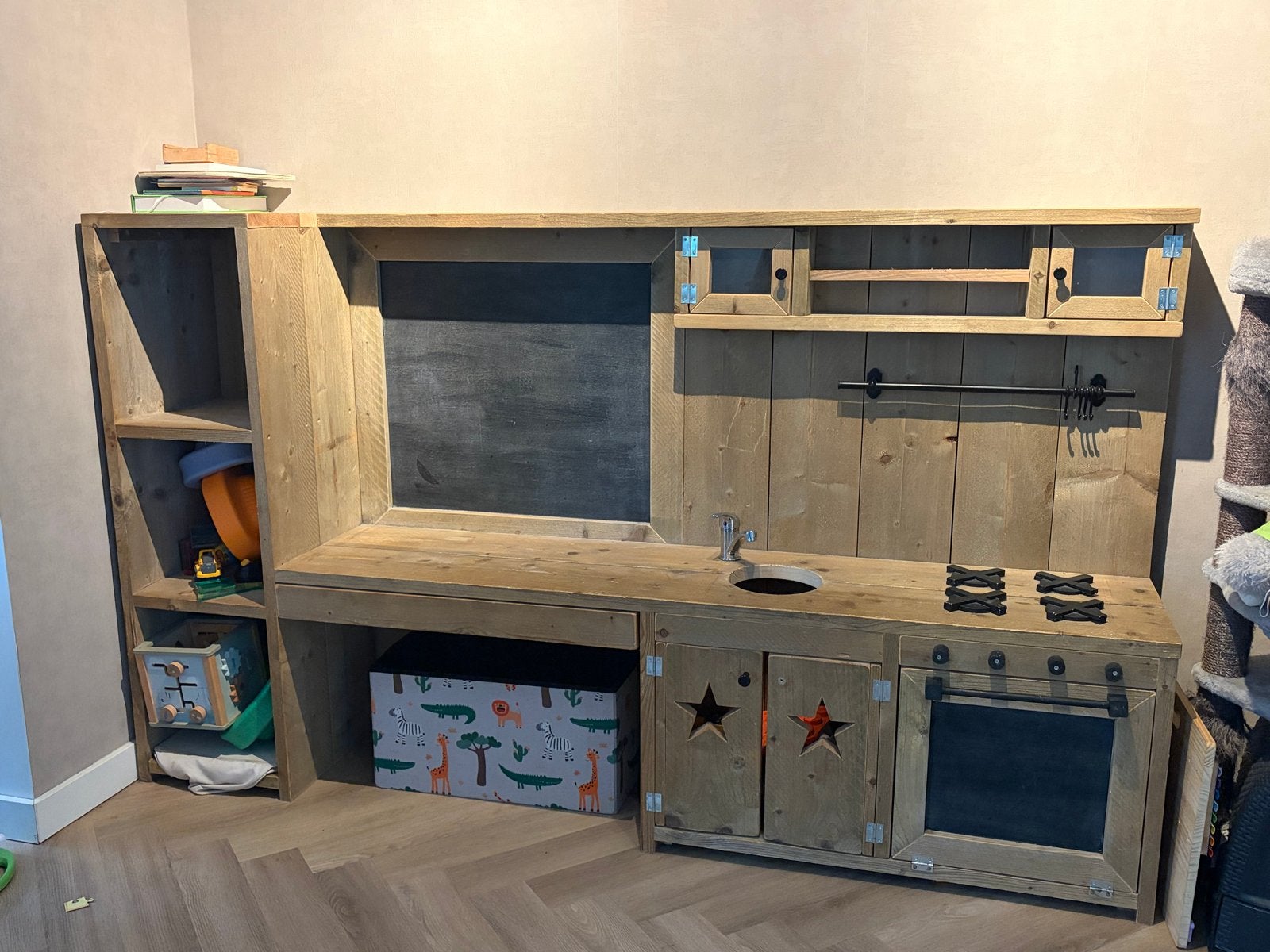 Steigerhouten Speelkeuken met Opbergkast, Ophalen, Gebruikt, Hout, Speelkeuken