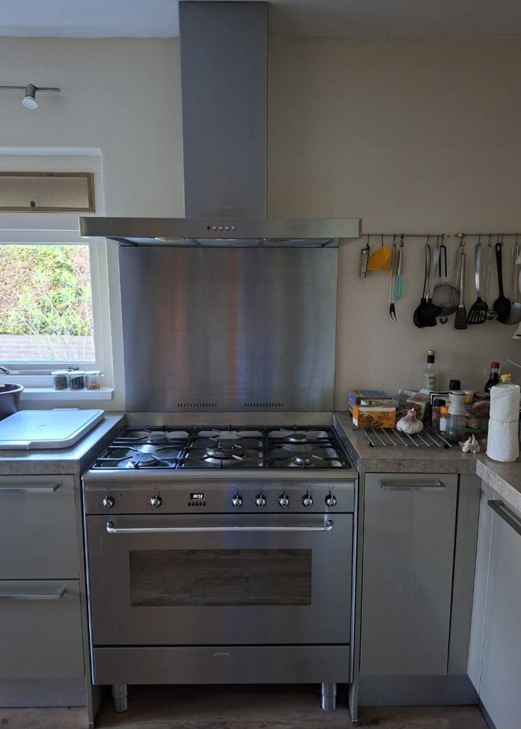 Smeg 6-pits gasfornuis met afzuigkap, Gebruikt, 60 cm of meer, Ophalen of Verzenden, Gas