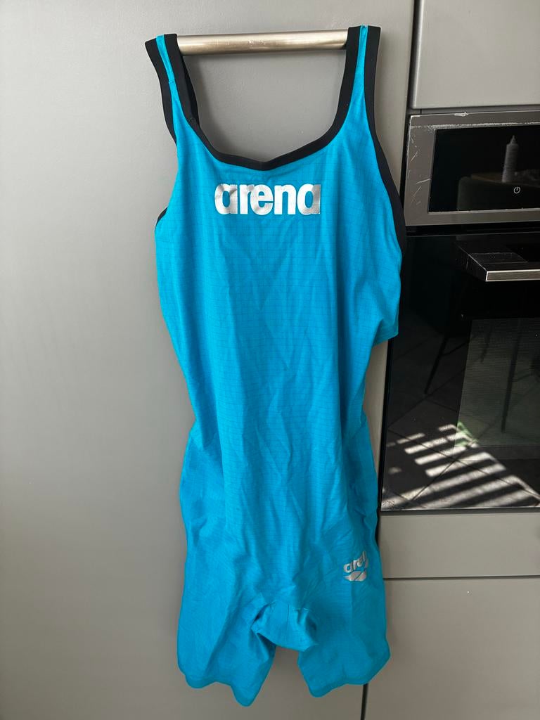 Arena wedstrijdbadpak - Maat 34F/28USA/UK - Z.g.a.n., Kleding | Dames, Badmode en Zwemkleding, Zo goed als nieuw, Badpak, Blauw