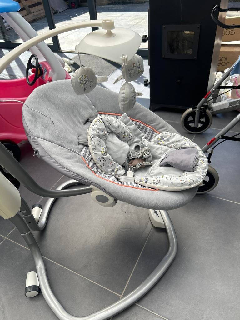Baby schommelstoel met rustgevende muziek - Zo goed als nieu, Ophalen of Verzenden, Nieuw