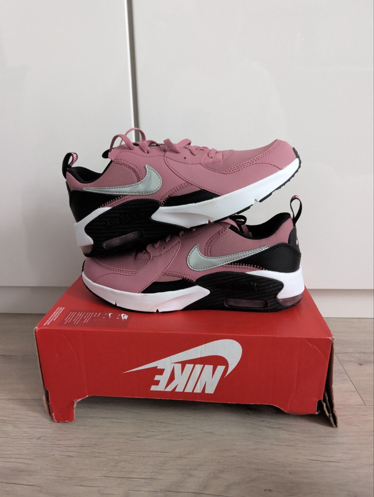 Nieuwe Nike Air Max Excee sneakers - Maat 37,5, Ophalen, Nike, Nieuw, Sneakers of Gympen