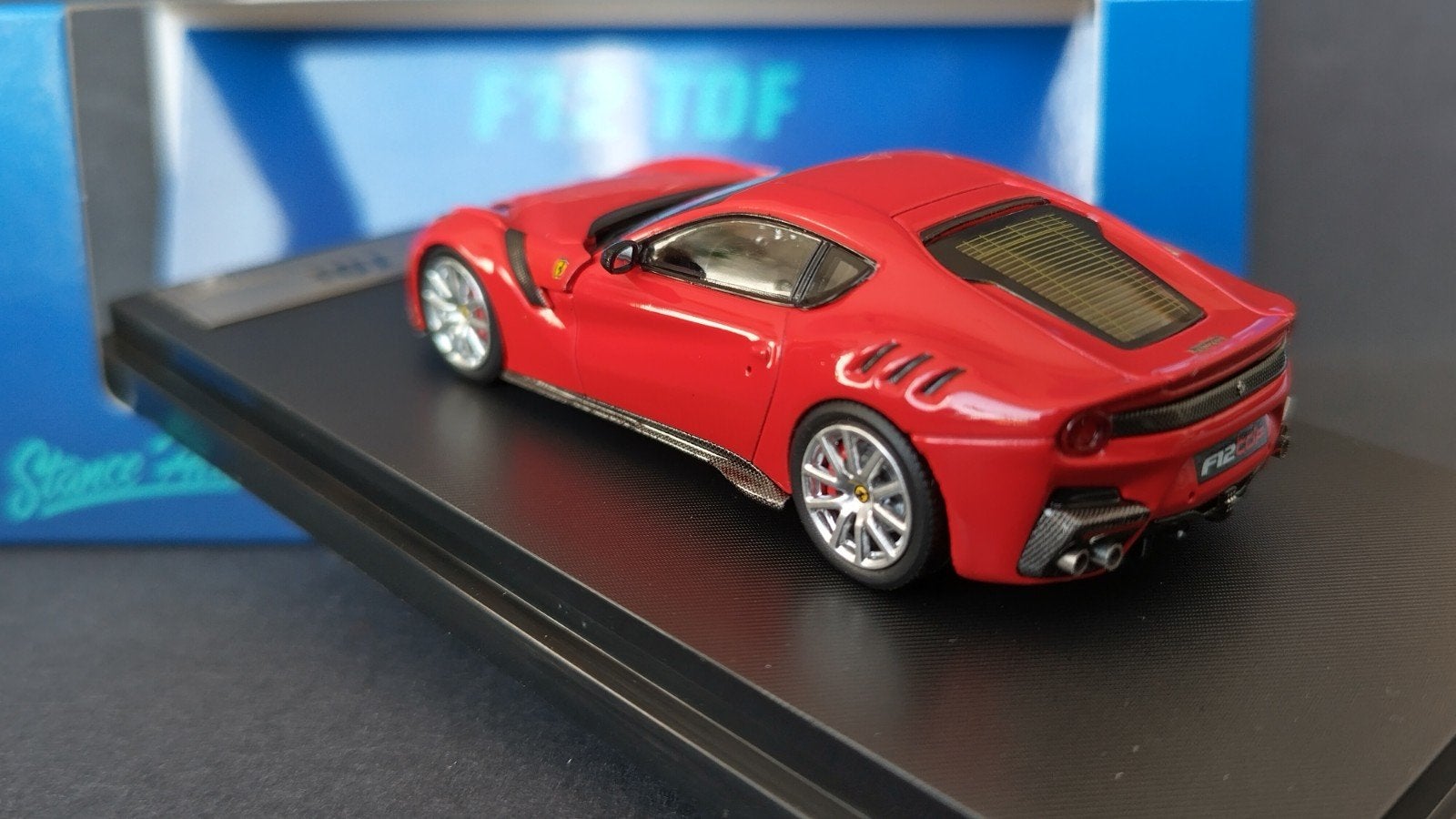 Ferrari F12 TDF red 1:64 Stance Hunters Pol, Hobby en Vrije tijd, Auto, Verzenden, ., Nieuw