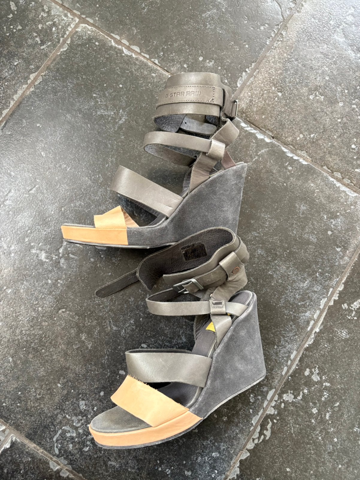 G-Star sleehakken,39,donker grijs/naturel,ZGAN,stoer!!, Ophalen of Verzenden, Zo goed als nieuw, Schoenen met hoge hakken, Grijs