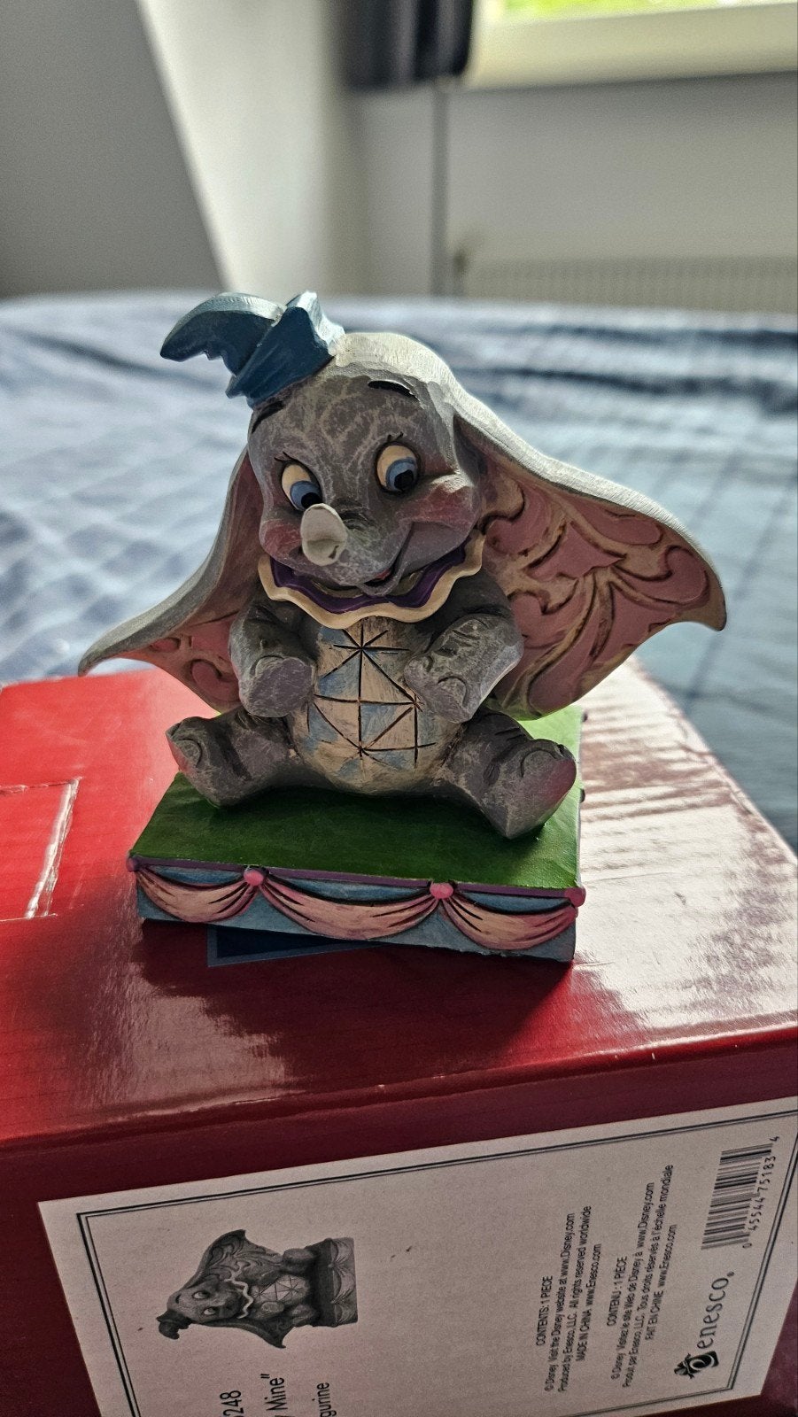 Disney Showcase Dumbo "Baby Mine" beeldje - Enesco, Ophalen of Verzenden, Bambi of Dumbo, Zo goed als nieuw, Beeldje of Figuurtje