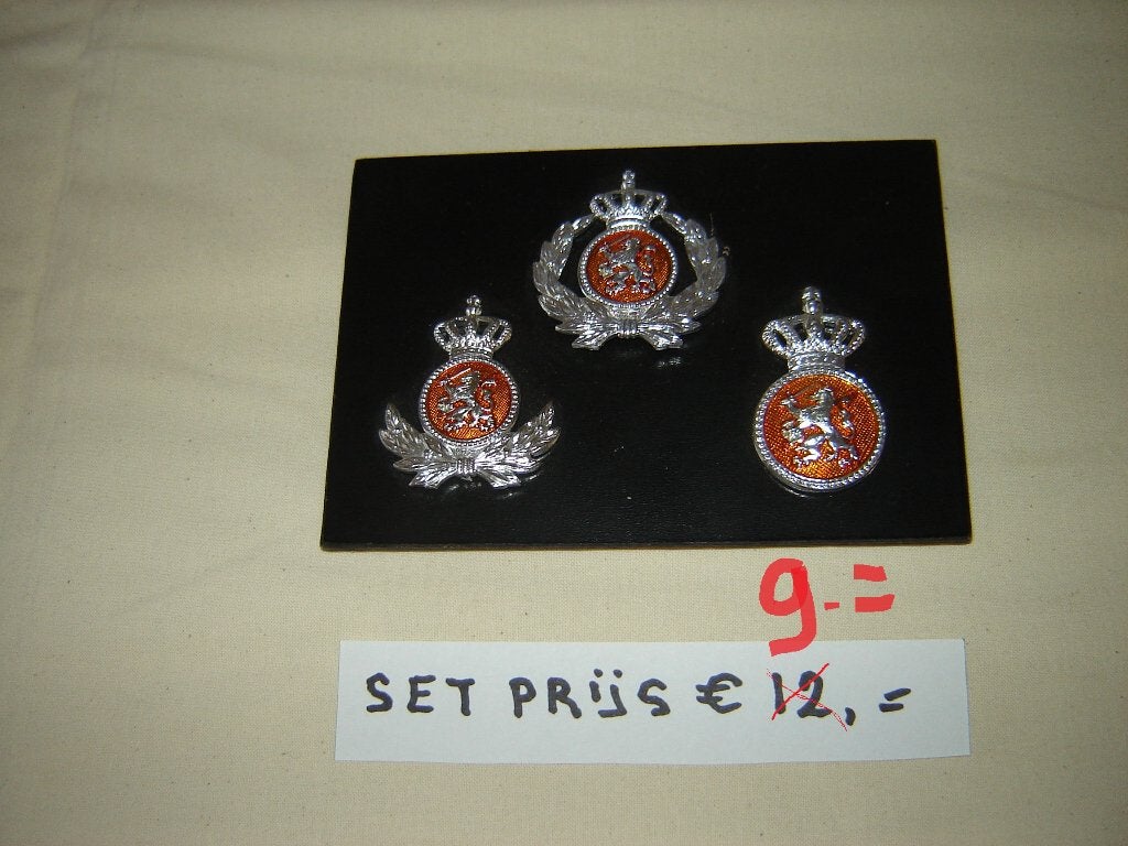 PETEMBLEMEN KONINKLIJKE MARECHAUSSEE, Ophalen of Verzenden, Marechaussee, Nederland, Embleem of Badge