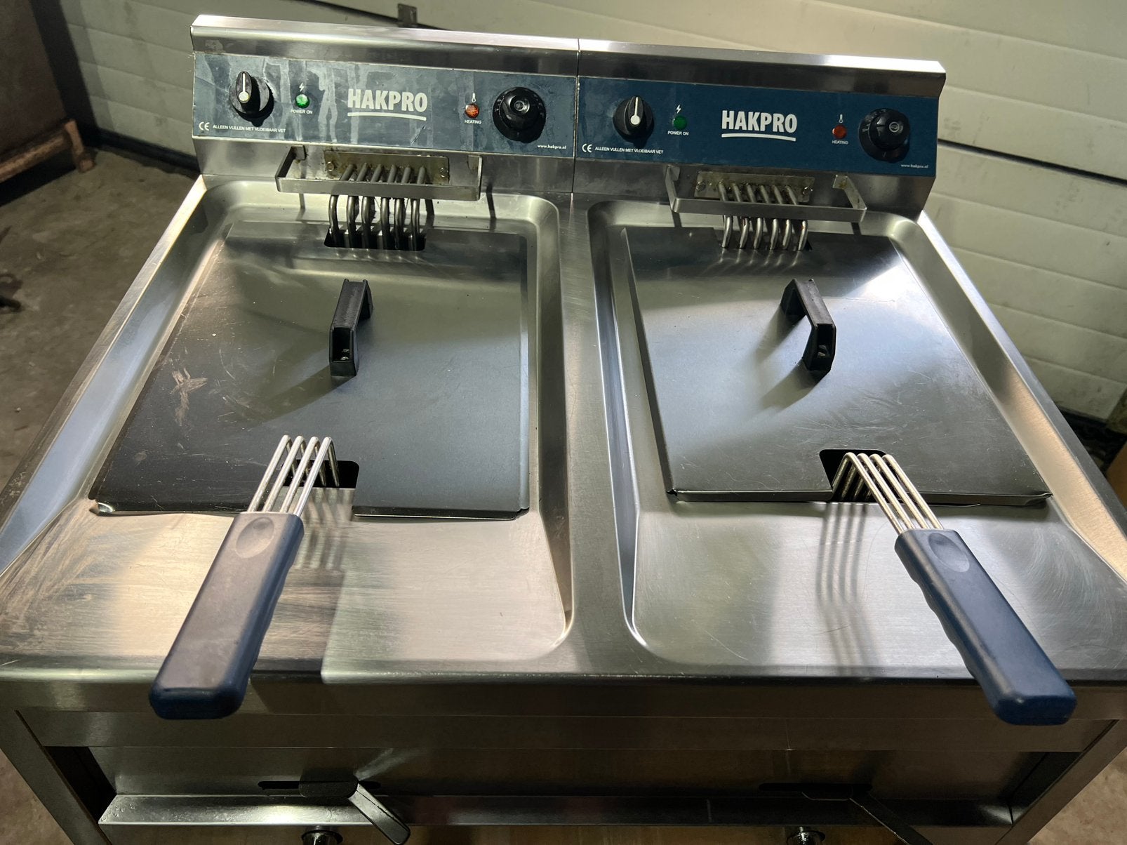 Hakpro dubbele friteuse 2x12 liter 400V 9+9 kW, Zakelijke goederen, Ophalen, Fornuis, Frituur en Grillen
