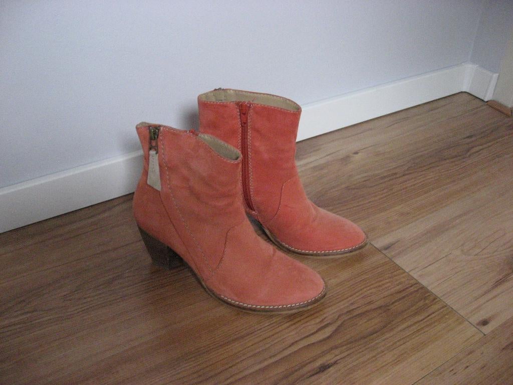 nieuwe koraal rode suede leren enkellaarsjes van SPM, mt 37, SPM, Verzenden, Lage of Enkellaarzen, Nieuw