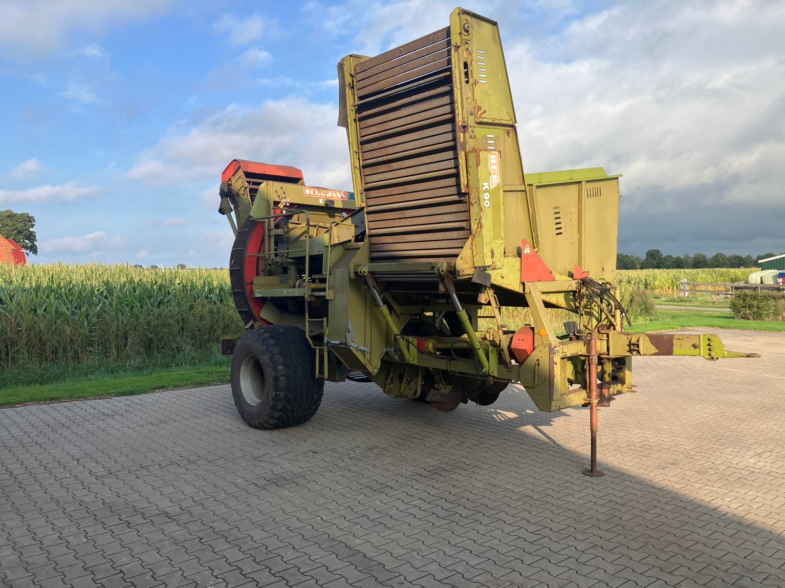 Bergmann K 90 aardappelrooier, Ophalen