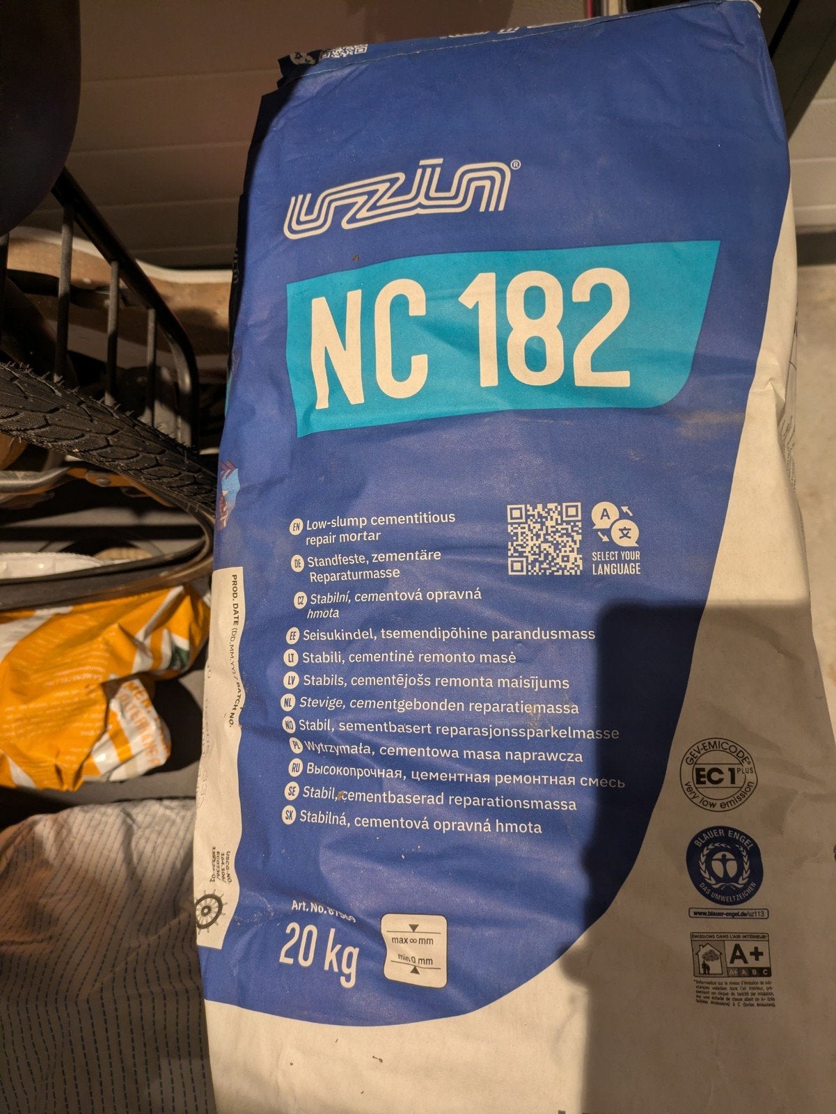 12 zakken UZIN NC 182 Standvaste, cementgebonden reparatiemo, Ophalen, Overige typen, Minder dan 20 cm, 10 m² of meer