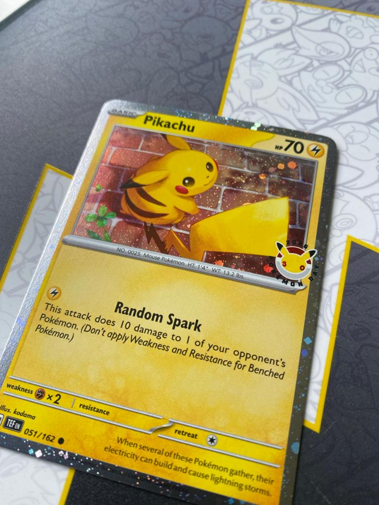 Pikachu Celebrations Pokemon Day, Ophalen of Verzenden, Zo goed als nieuw, Losse kaart, Foil