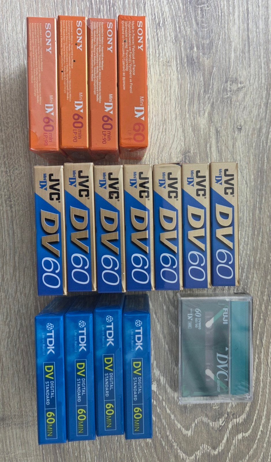 Mini DV Cassettes - Sony, JVC, TDK, Fuji (14 stuks), Audio, Tv en Foto, Videocamera's Digitaal, Ophalen of Verzenden