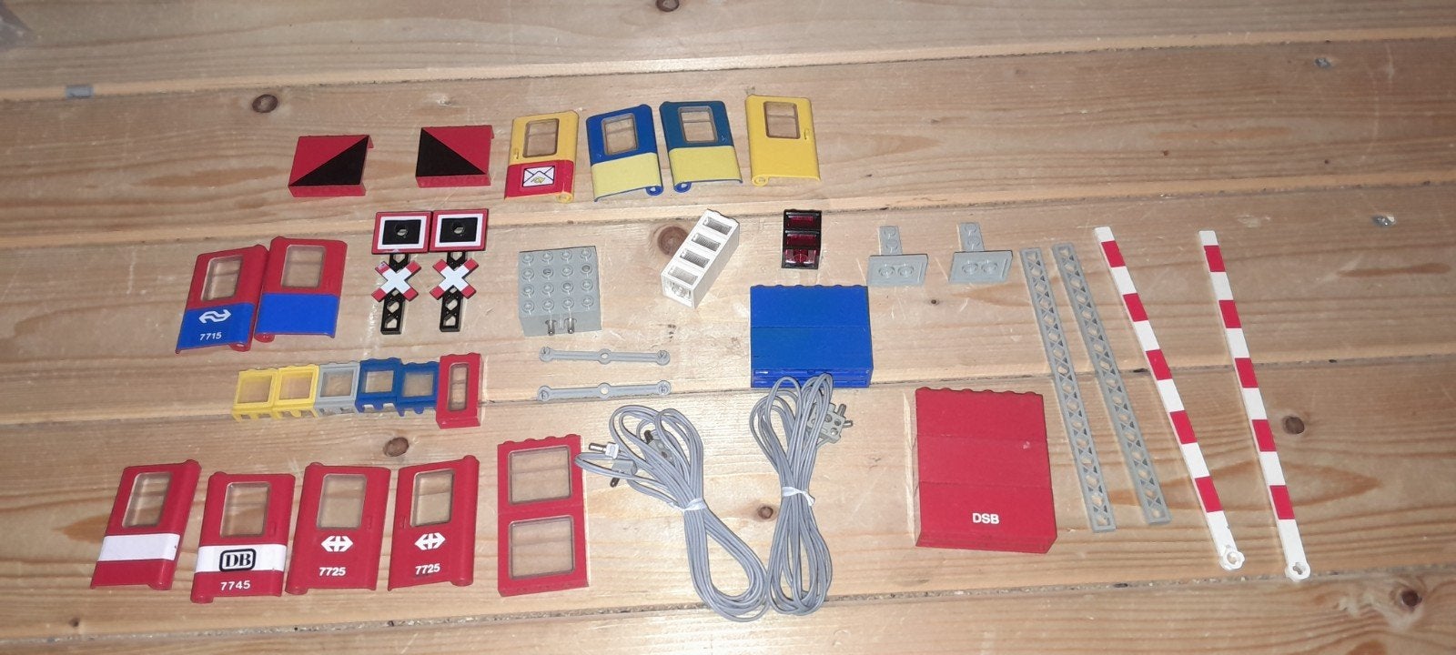 Lego trein onderdelen 12v 7866 7745 7760 7740 7725 7755 zgan, Kinderen en Baby's, Speelgoed | Duplo en Lego, Overige thema's, Lego