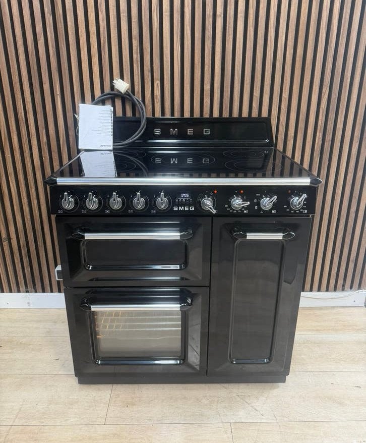 Luxe hoogglans zwart Smeg Inductie fornuis (Gratis bezorgen), 5258sh, 60 cm of meer, Ophalen of Verzenden, Zo goed als nieuw