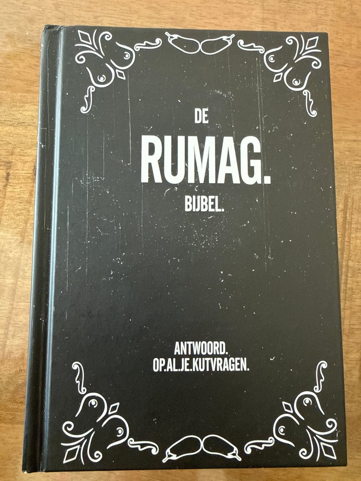 De Rumag Bijbel: Antwoord op al je kutvragen, Ophalen of Verzenden, Gelezen, Nederland